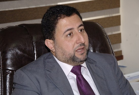 الرقب يسأل الحكومة عن موعد بث