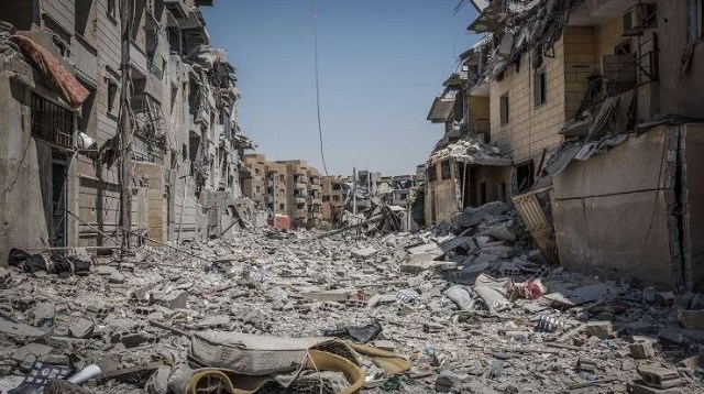 مقتل جندي بريطاني جراء تفجير قنبلة