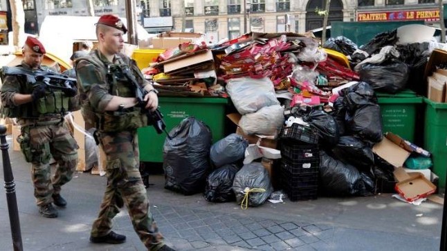 السويسريون يرمون قمامتهم في فرنسا