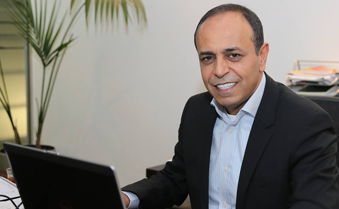 سليمان يهاجم الصحفي باسل الرفايعة