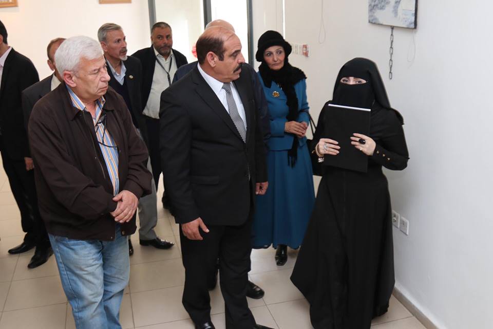 العدوان يرعى معرض الفنانة التشكيلية النجار