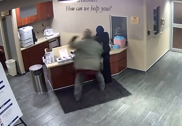 اعتداء وحشي على محجبة في ولاية