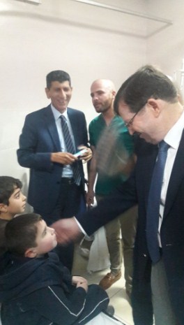 وزير الصحة يتفقد مصابي حادث تدهور