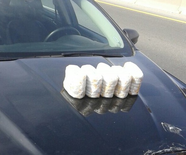 مداهمات أمنية تقود إلى القبض على