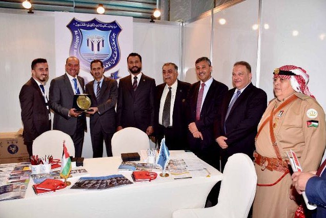 «عمان الأهلية» تشارك في معرض التعليم