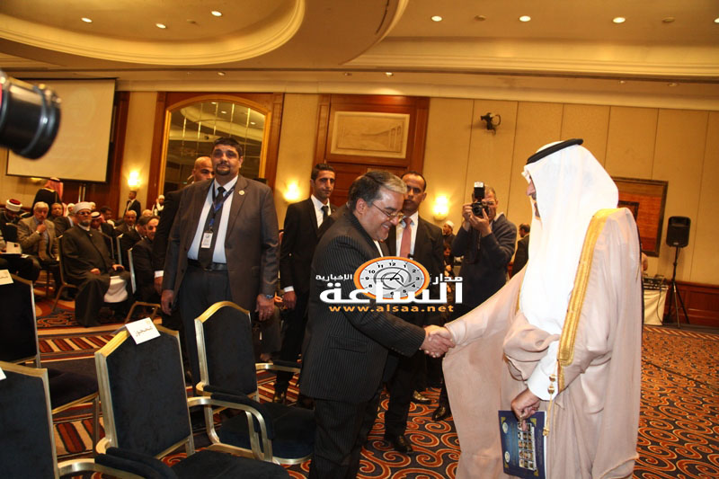 «مصافحة» بين السفيرين السعودي والإيراني في