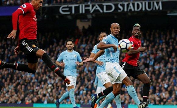 يونايتد يقلب خسارته إلى فوز ثمين