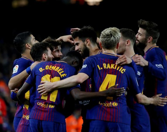 هاتريك ميسي يقود برشلونة للفوز على