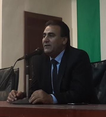 القواقزة يهاجم الوحش