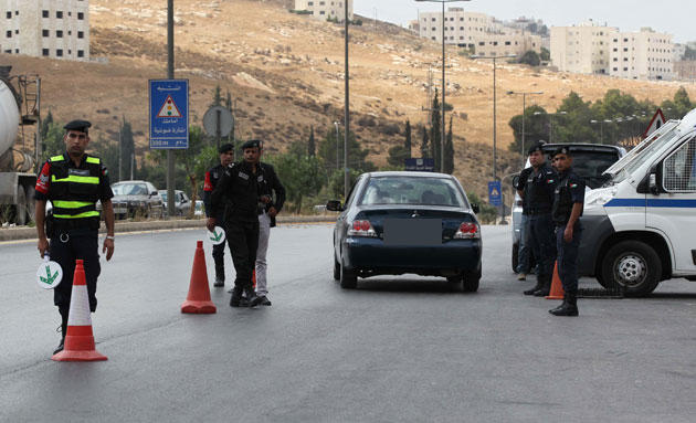 المفرق: ضبط 59 مركبة خاصة تعمل