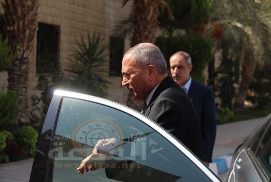 البخيت: لن تشهد المنطقة سلاما واستقرارا