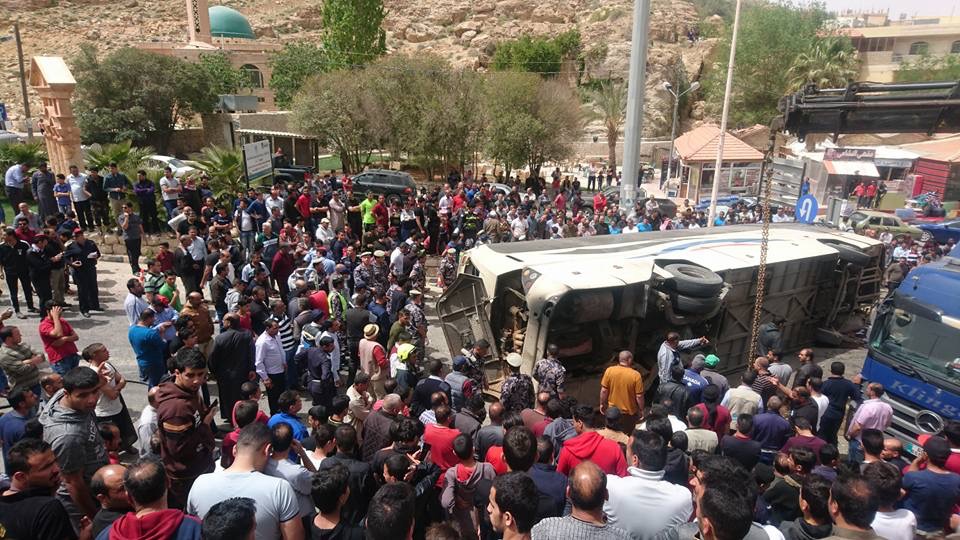 اللوزي: انفجار الإطار الخلفي اليمين لحافلة