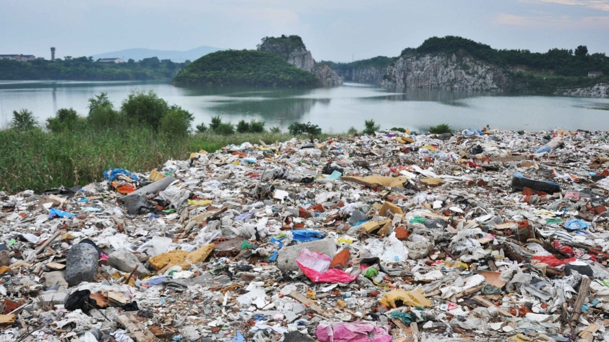 الصين ترفض استقبال النفايات الأمريكية