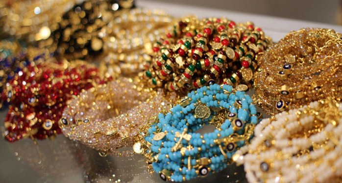 الحكومة تفرض رسوم جمركية 25% على