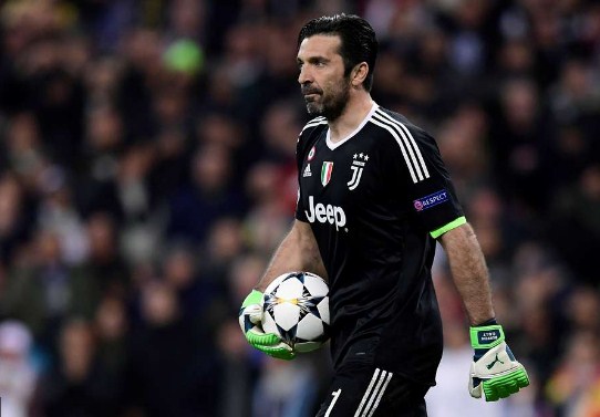 بوفون عن ركلة «الغش» : لم