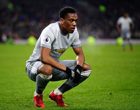 نجم مانشستر يونايتد يفضل آرسنال على