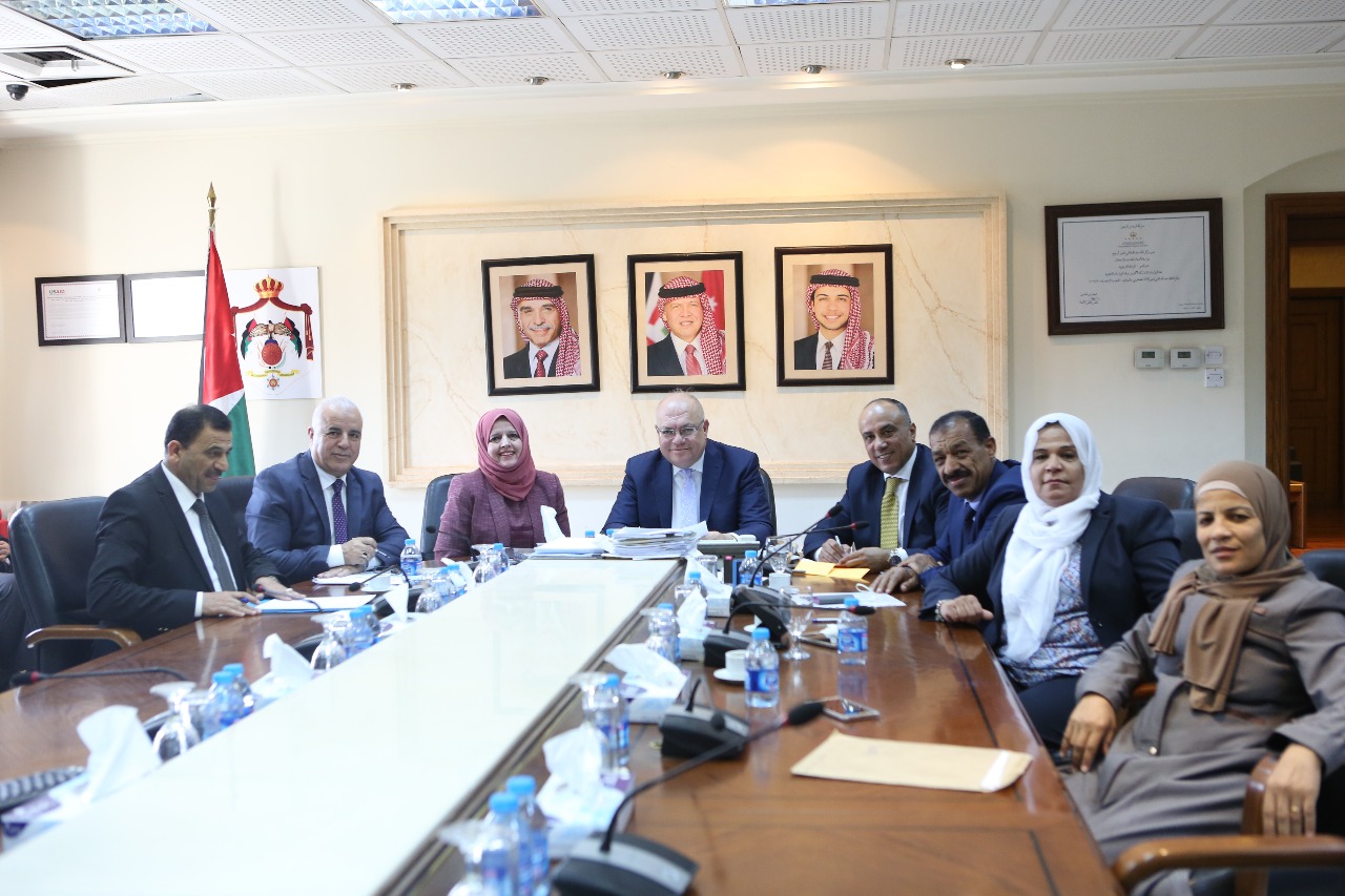 كتلة النهضة النيابية تلتقي وزير الأشغال