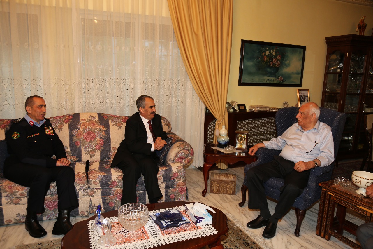 وزير الداخلية ومدير الامن العام يعودان