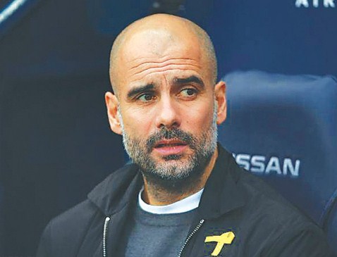 أول مدرب «أصلع» يحرز الدوري الإنجليزي