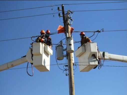 توقيع اتفاقية عمل جماعي للعاملين بقطاع