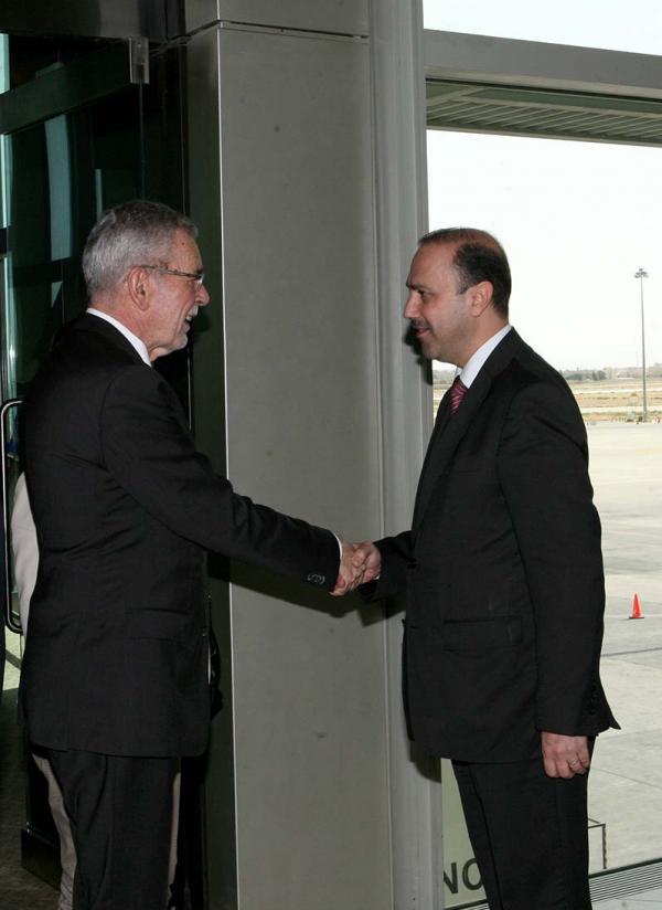 الرئيس النمساوي يزور الجامع الحسيني في