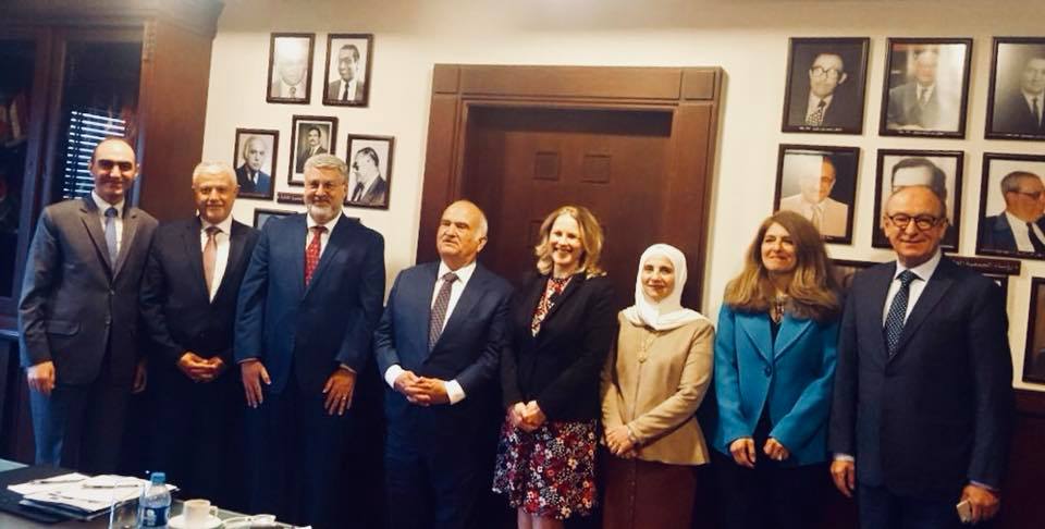 الأمير الحسن يلتقي وفدا من الجامعة