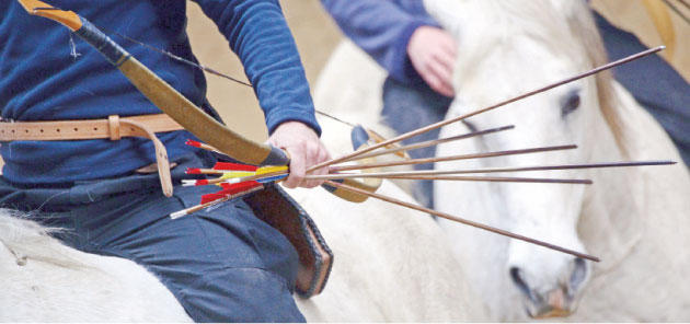 انطلاق بطولة الفارس الدولية للرماية بالقوس