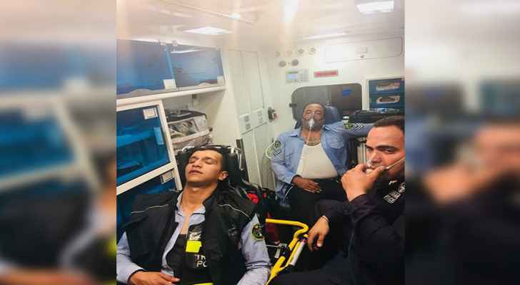 إصابة ثلاثة من مرتبات الأمن العام