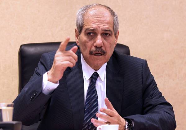 رئيس الديوان الملكي يغادر إلى ألمانيا