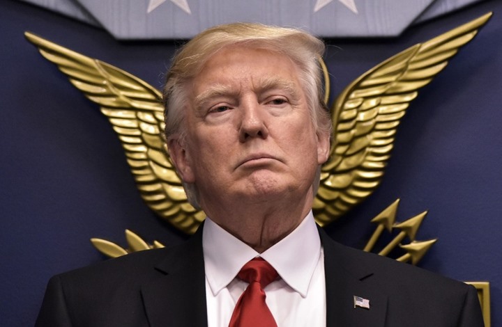 إجراءات جديدة لإدارة ترامب تتعلق بالزائر