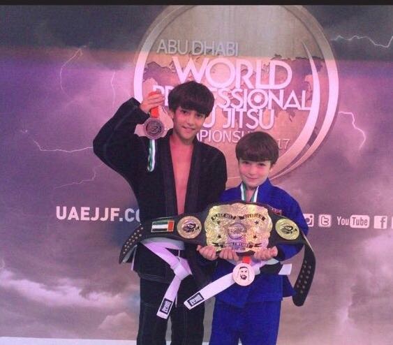 شقيقان اردنيا يحصدان ذهبية وفضية في