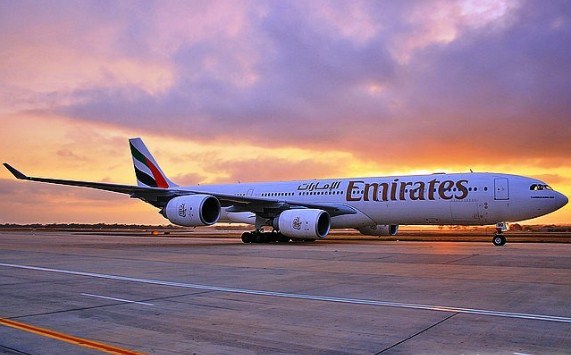 طيران الإمارات تفوز بلقب «أفضل ناقل