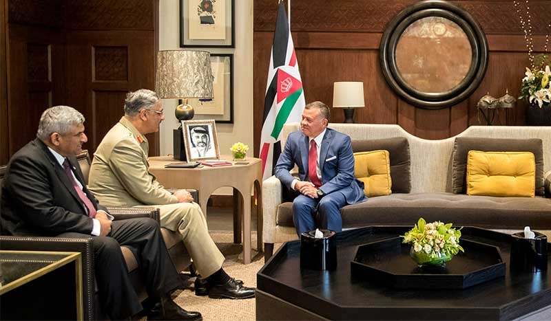 الملك يستقبل رئيس هيئة الأركان المشتركة