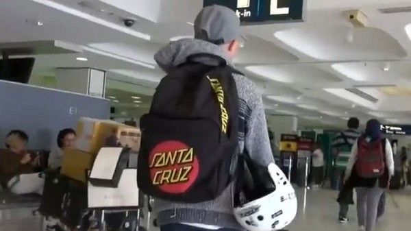 طفل أسترالي غضب من أمه فسافر