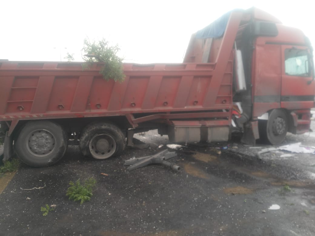 بالصور.. تدهور قلاب في عبدون