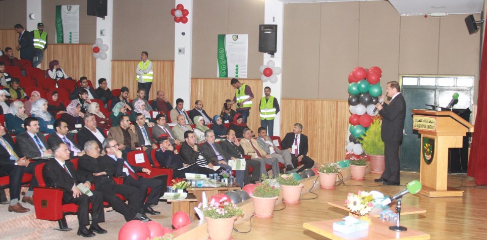 جامعة البلقاء التطبيقيه تقيم اليوم العلمي