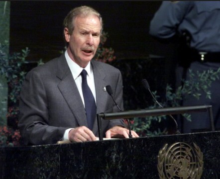 وفاة رئيس غواتيمالا السابق ألفارو أرزو