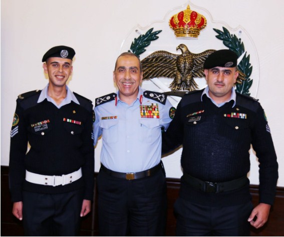 الحمود يكرم الرقيبين معتصم ومحمد