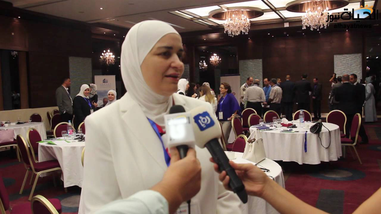 الحكومة تجدد عقد المهندسة أماني العزّام