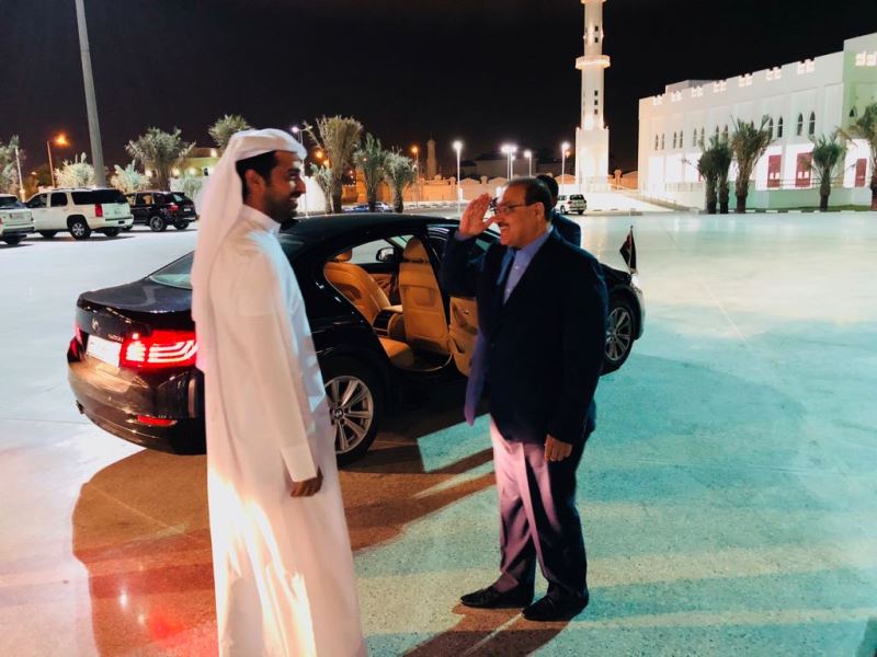 العطية يولم للطويسي في الدوحة (صور)