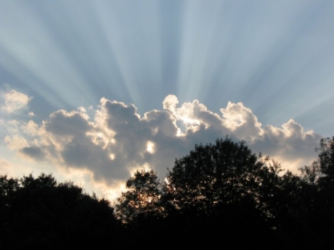 أجواء غائمة وامطار متفرقة في شمال