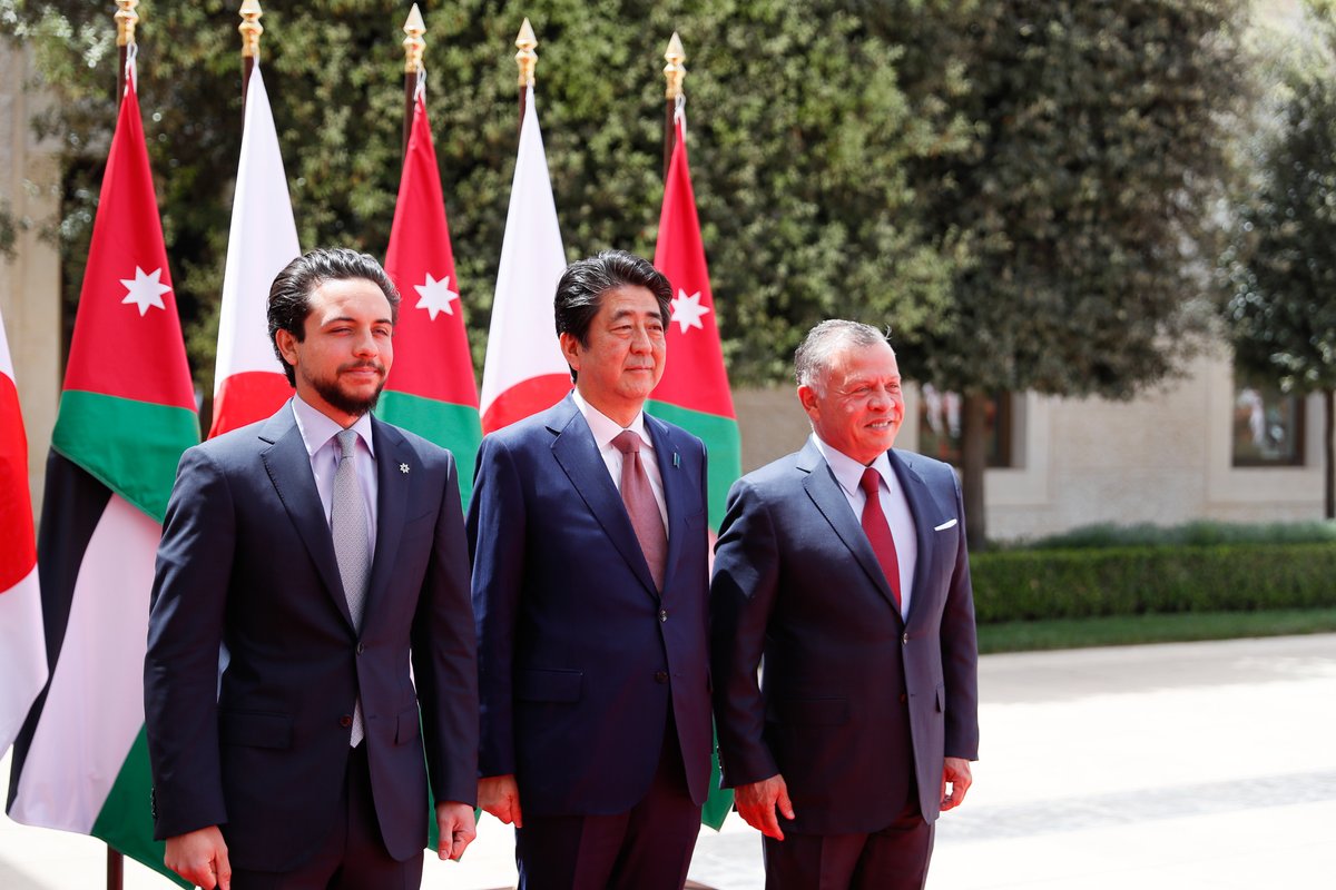 الملك وولي العهد يستقبلان رئيس الوزراء