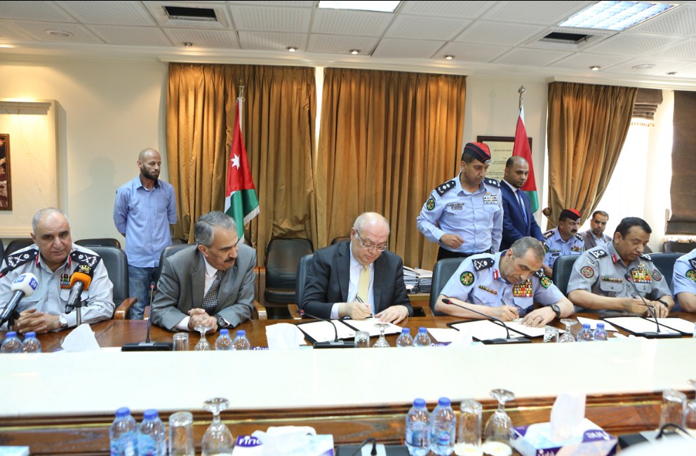 اتفاقية تعاون بين الاشغال والامن العام