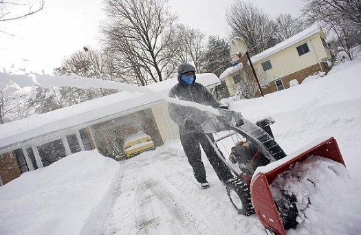 ارتفاع عدد قتلى العواصف الثلجية بجبال