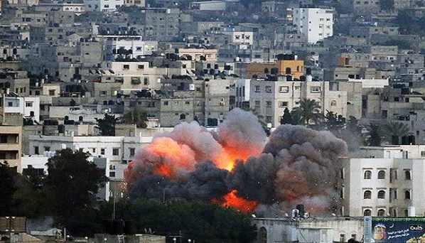 5 شهداء بانفجار في منزل وسط