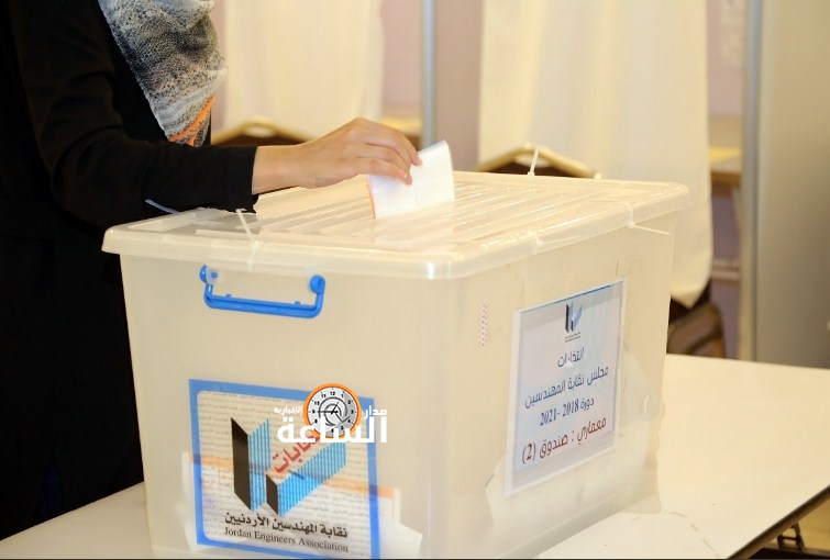 «اخوان البنا» و«رفاق لينين».. أليس منكم