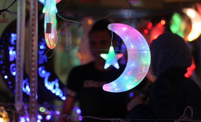 دول تحدد اليوم الأول من رمضان