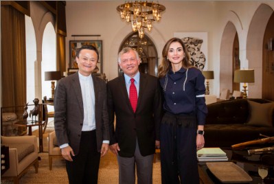 الملك يستقبل مؤسس ورئيس مجموعة علي