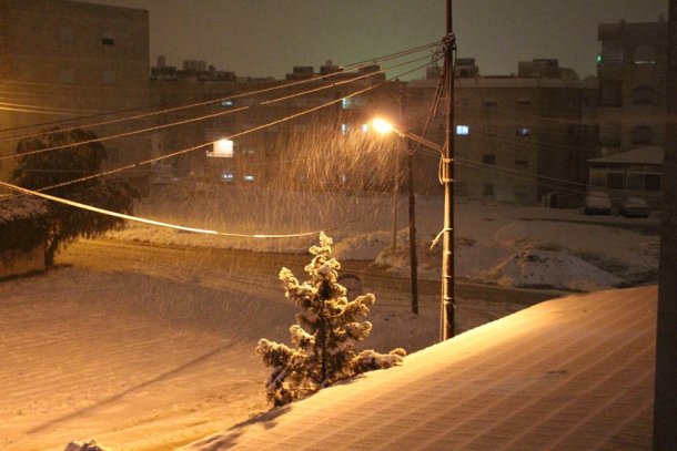 هل تتساقط الثلوج وتتراكم الليلة وفجر