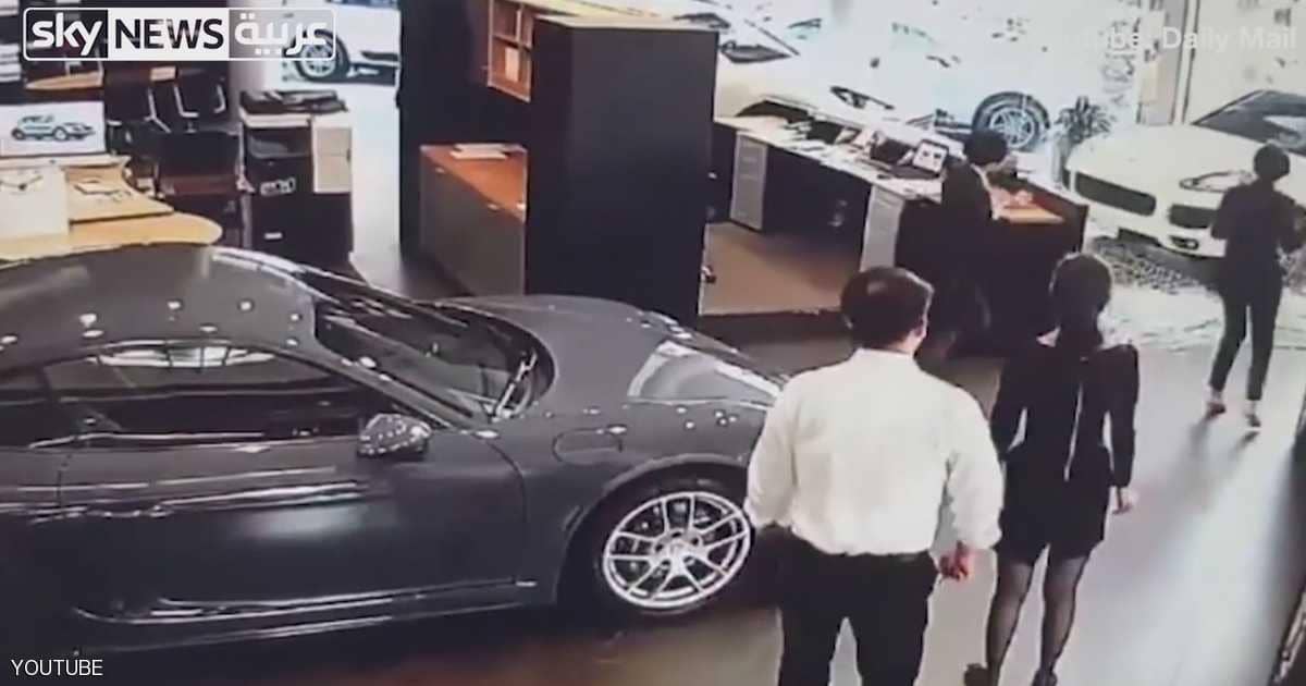 زبون ينتقم من وكالة سيارات بطريقة